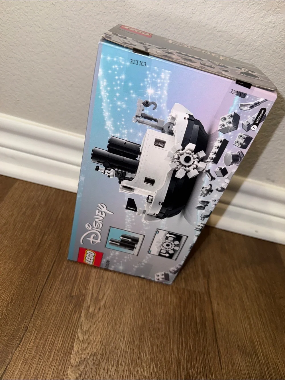 NEW IN BOX RETIRED LEGO Disney Mini Steamboat Willie 40659 Box Set (SEALED)